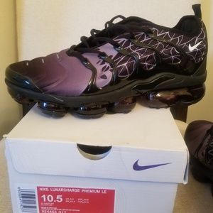 Nike  Lunacharge PREMIUM LE